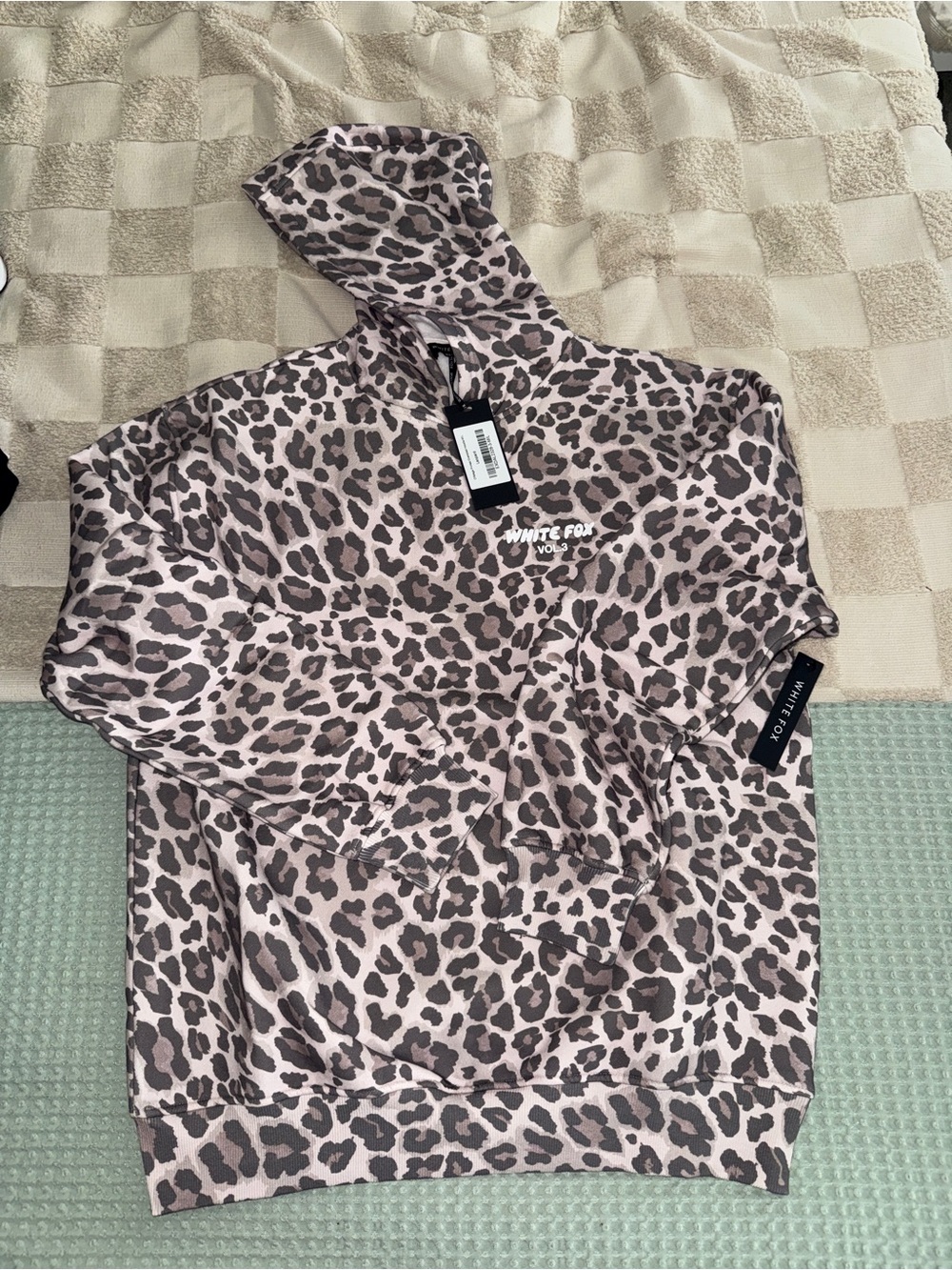NWT White Fox Boutique 'Offstage Printed' oversized hoodie in leopard print M/L